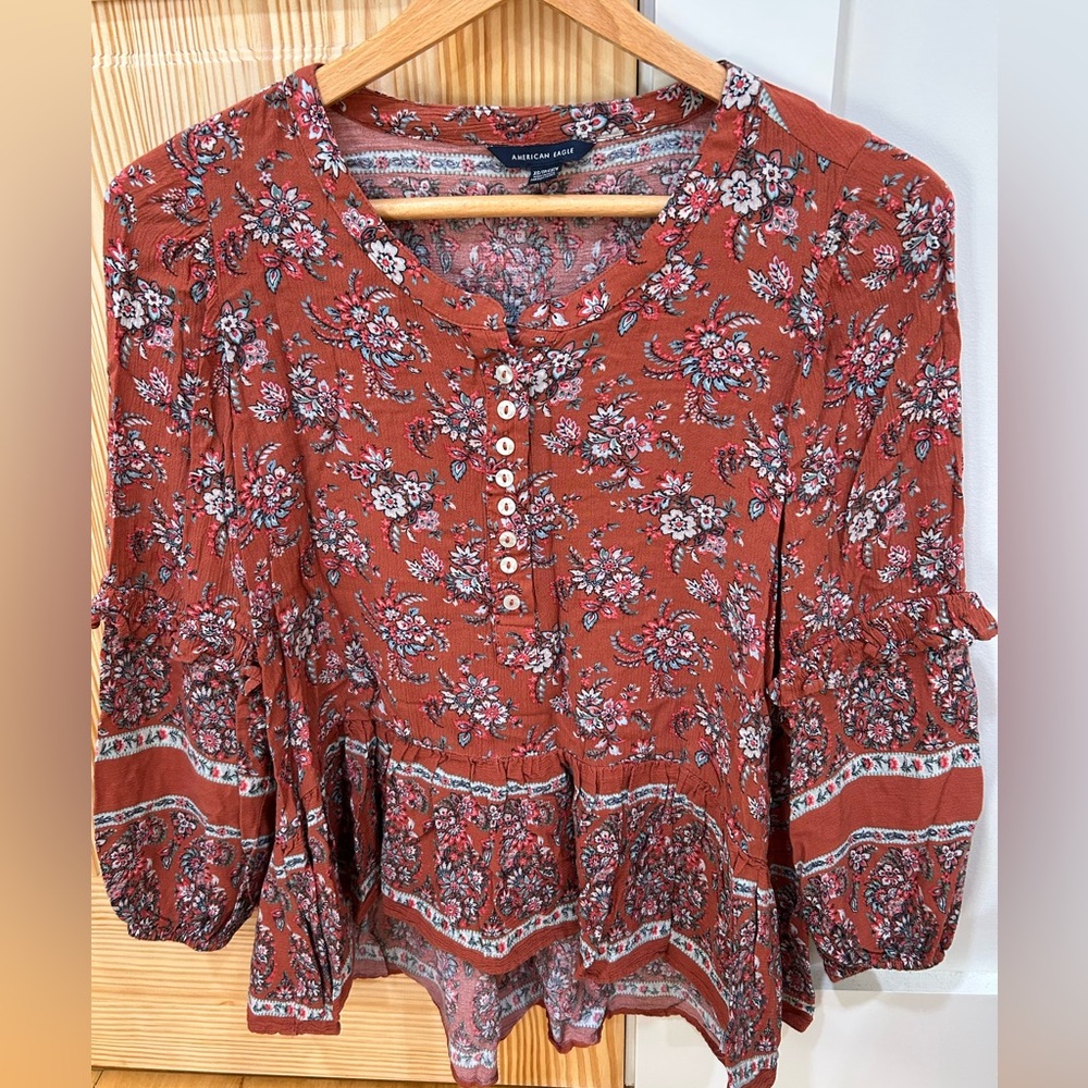 American eagle floral top